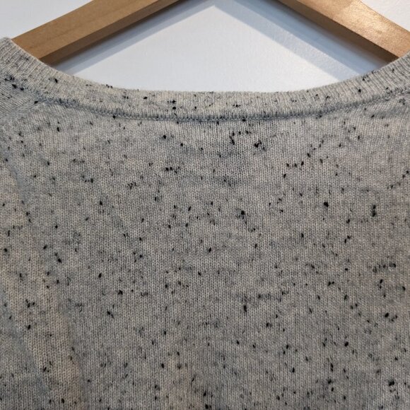 Cashmere Charter Club Luxury Sweater V-Neck Gray Charcoal Long Sleeve SZ Medium - Picture 9 of 13